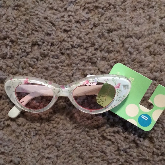 NWTs Vintage Gymboree Spring Blossoms sunglasses - Picture 1 of 7